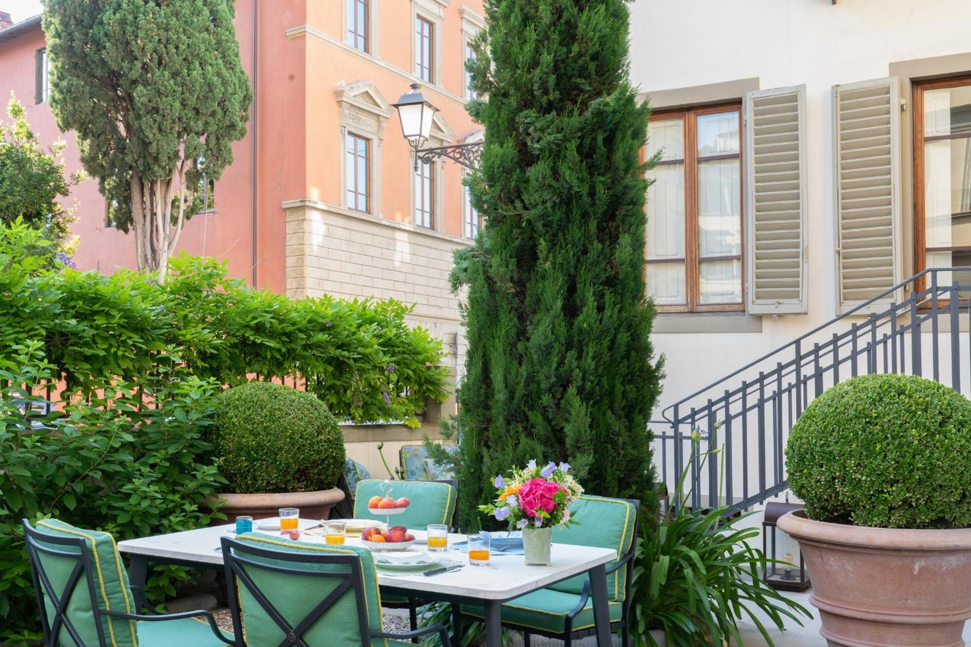 Serristori Palace Residence Florencia Exterior foto